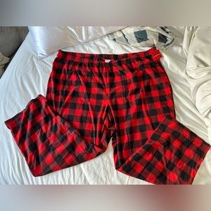 Target Wondershop fleece red flannel PJ pants 4X. New never been used.